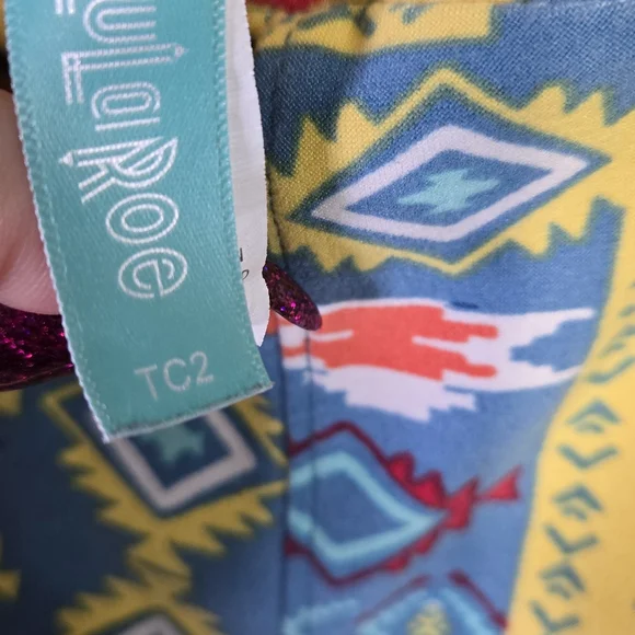 LuLaRoe Tall & Curvy 2 TC2 Blue Yellow Geometric Leggings (18–26) Butter Soft - Picture 4 of 9